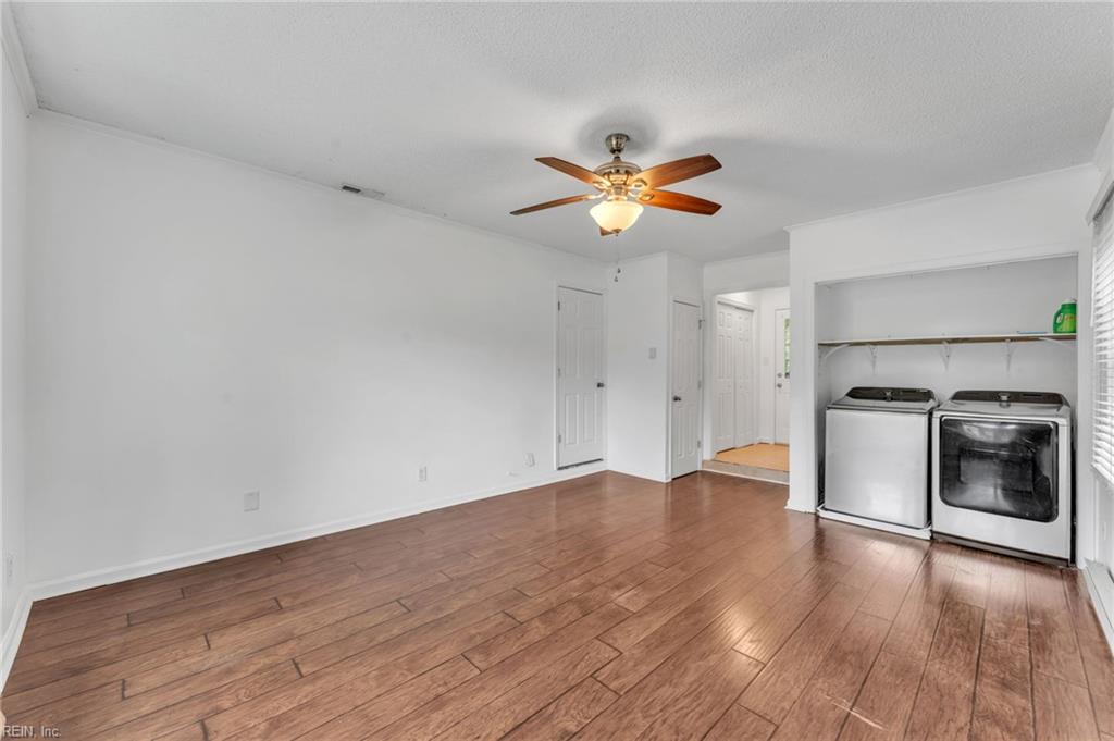 208 Locust St Property Photo 26