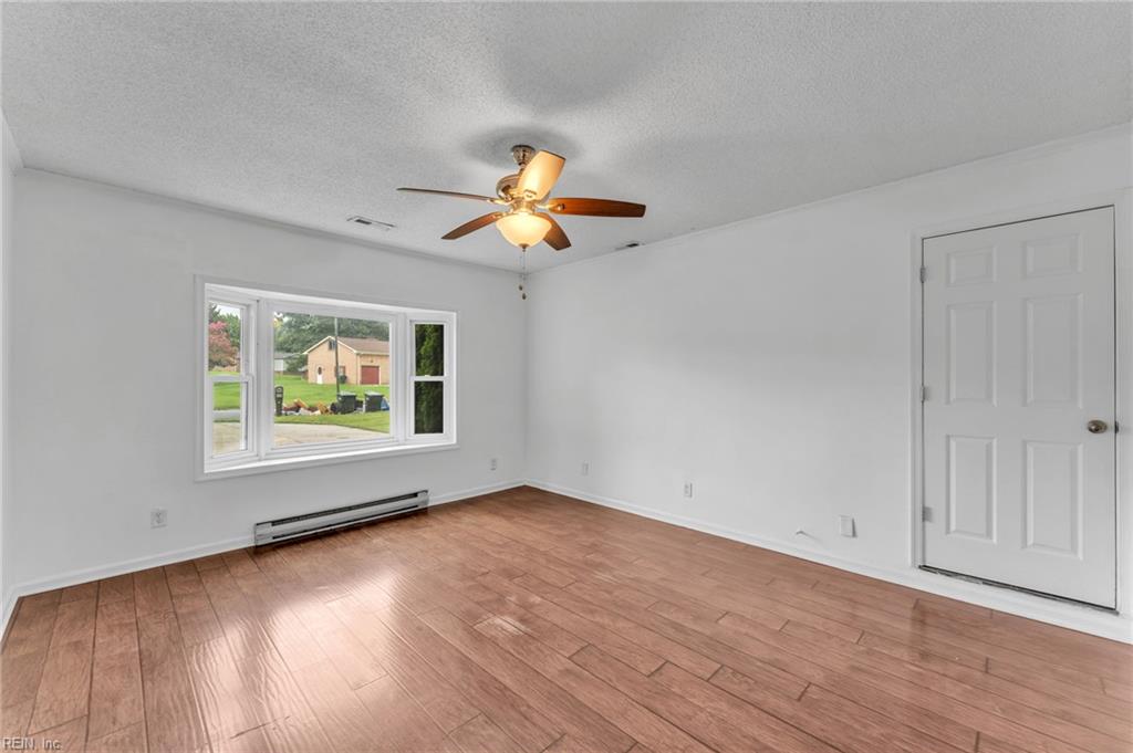 208 Locust St Property Photo 29