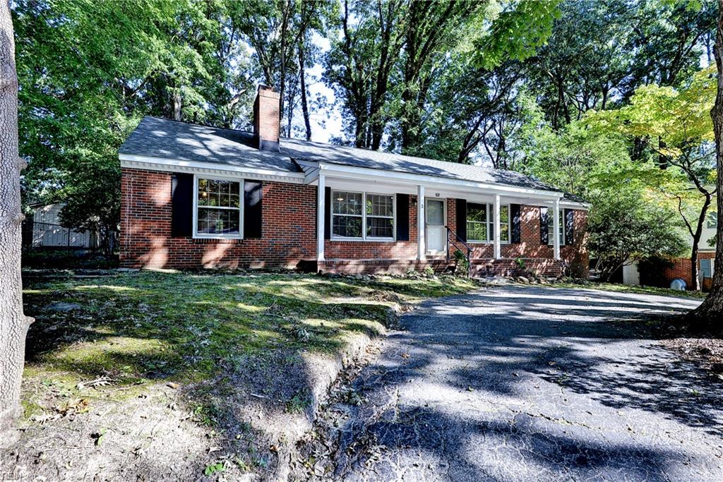 3 Bonnie Ln Property Photo 1