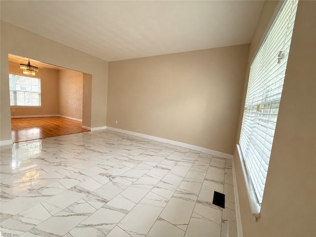 5033 Krick St Property Photo 4