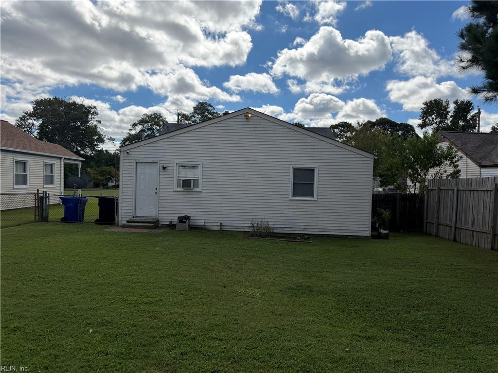 55 Bolling Rd Property Photo 10