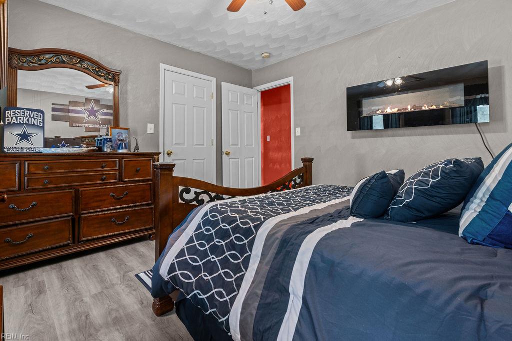 26059 Glyndon St Property Photo 25
