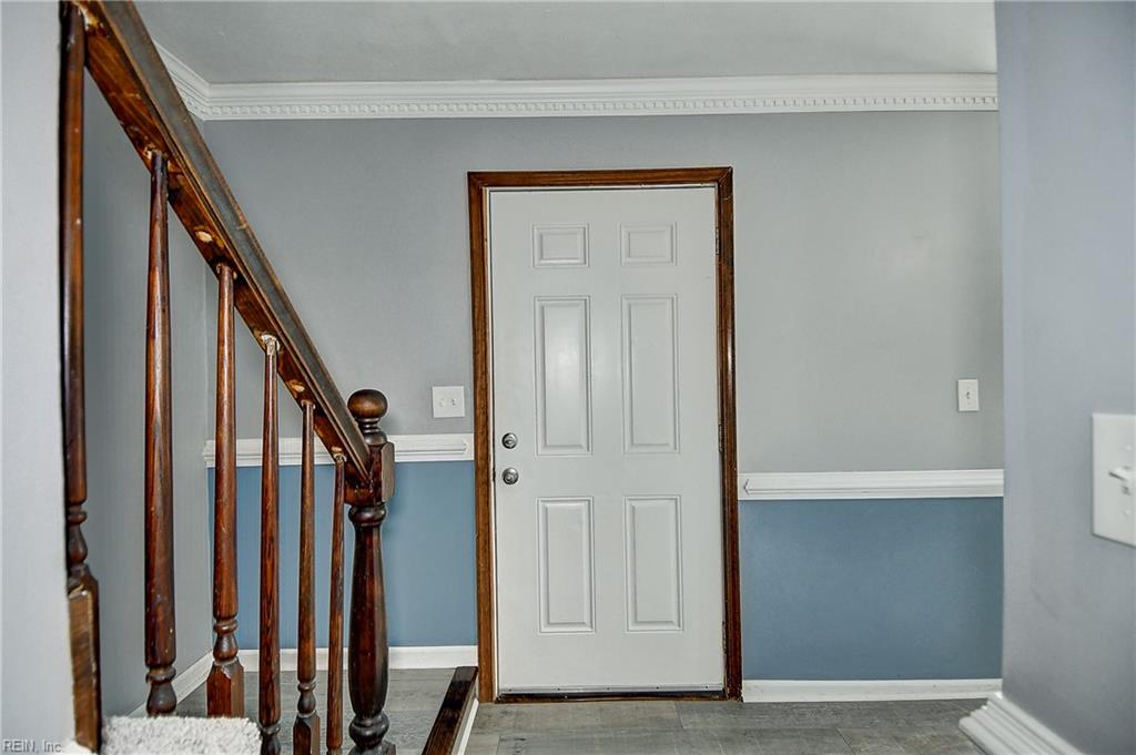 300 San Roman Dr Property Photo 15