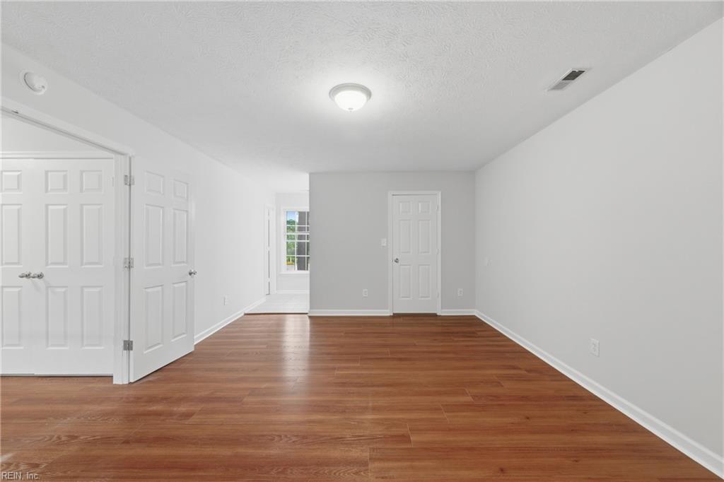 821 Lancaster Ln Property Photo 15