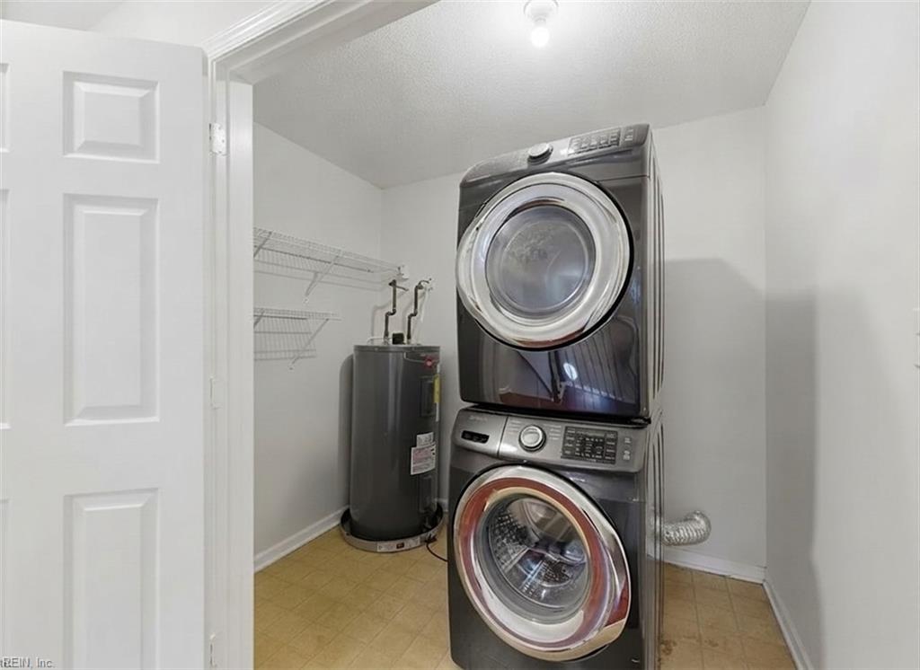 821 Lancaster Ln Property Photo 24