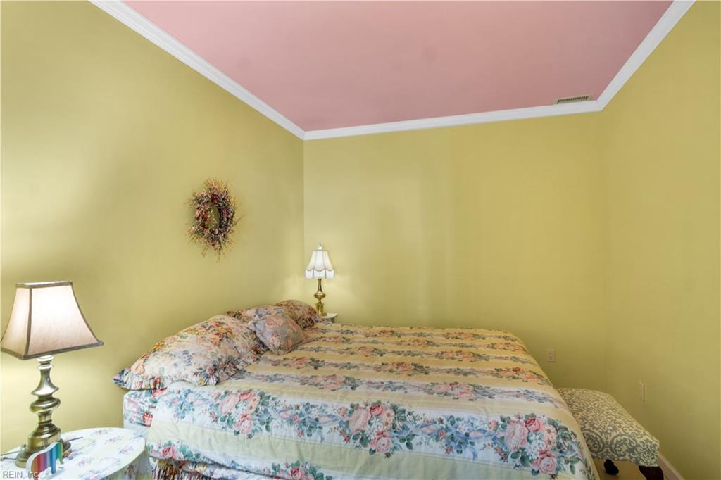 4315 Sprucemont Property Photo 35