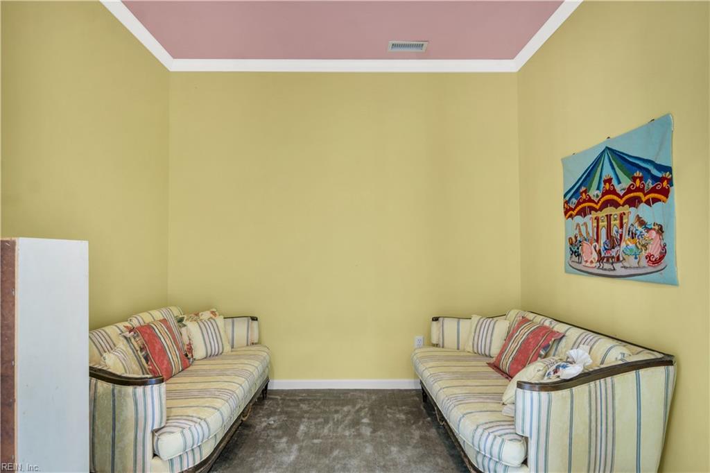 4315 Sprucemont Property Photo 38