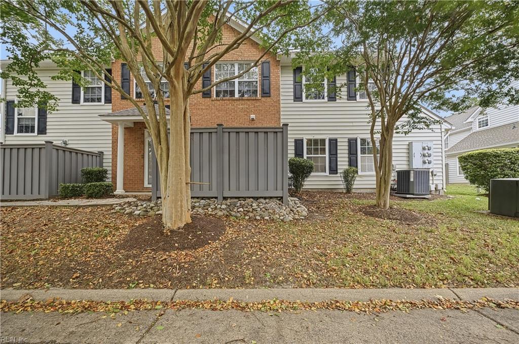 2108 Portofino Ct Property Photo 6