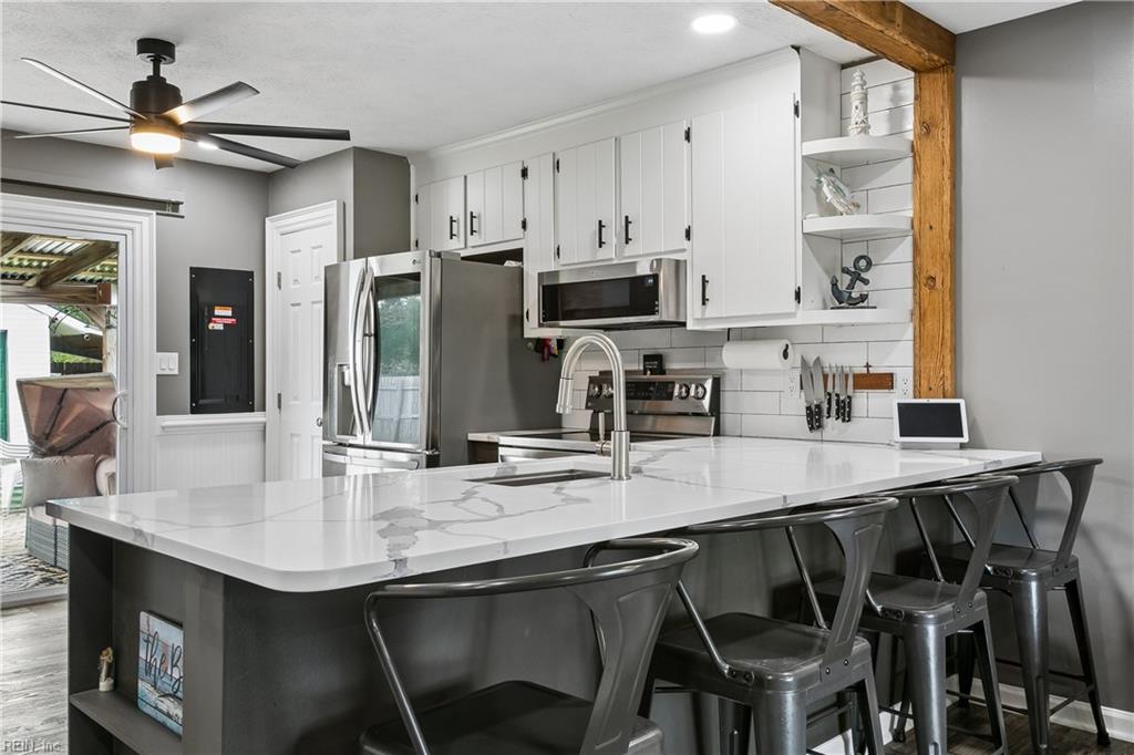 6824 Michael Ln Property Photo 13