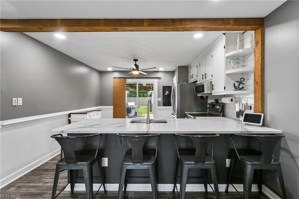6824 Michael Ln Property Photo 18