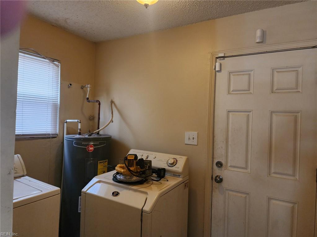 1534 W 40th St Property Photo 5