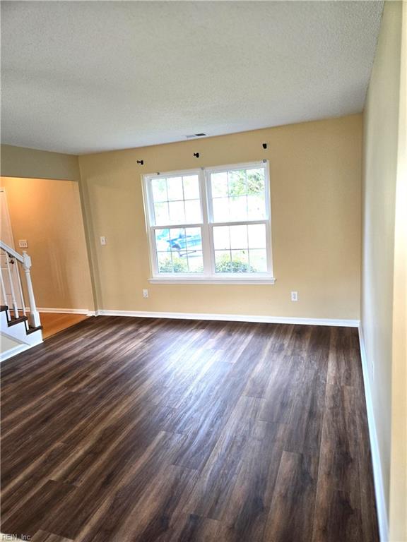 3028 Vance Way Property Photo 6