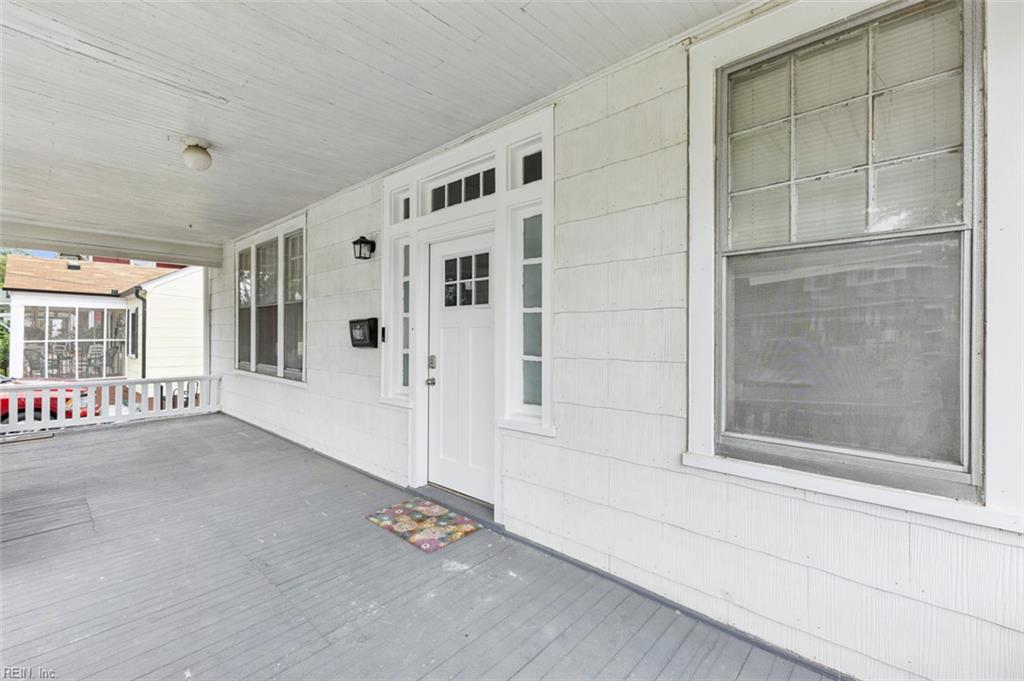 210 S Main St Property Photo 4