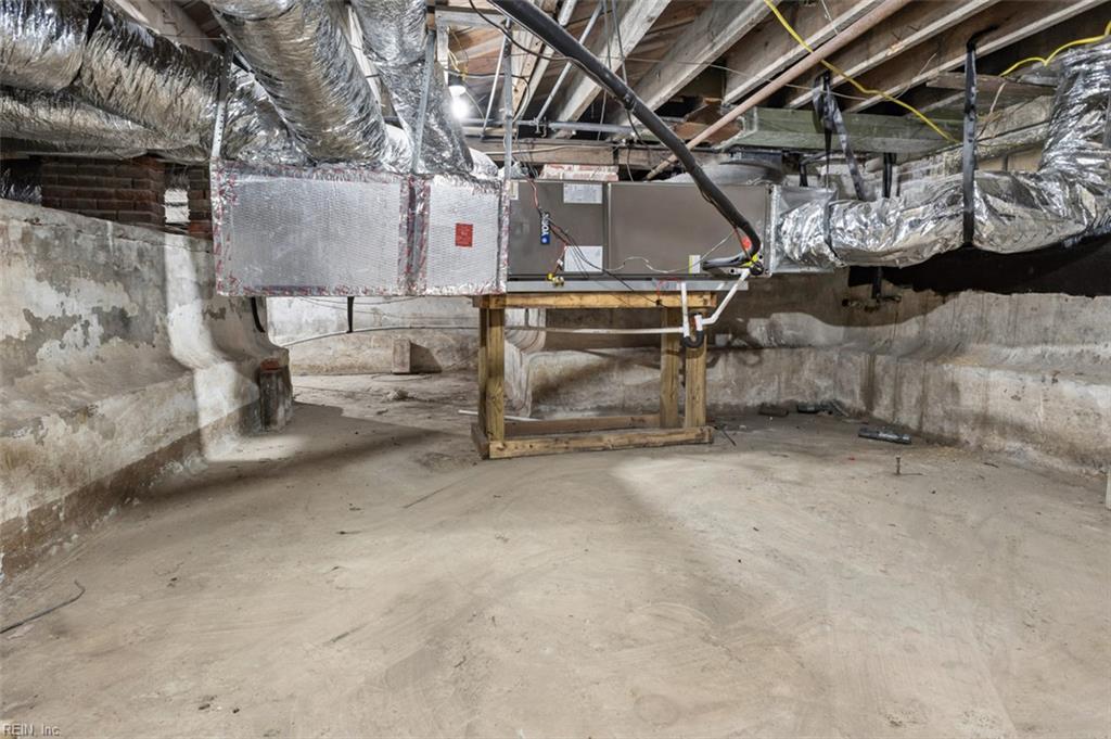 210 S Main St Property Photo 45