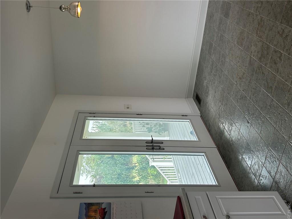 31064 Harbor Ln Property Photo 9