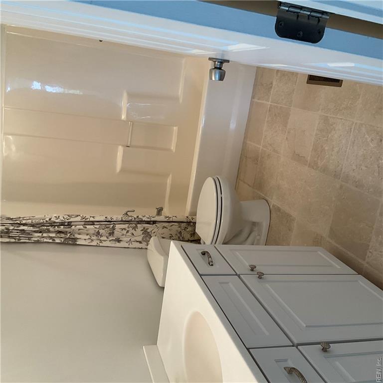 31064 Harbor Ln Property Photo 11