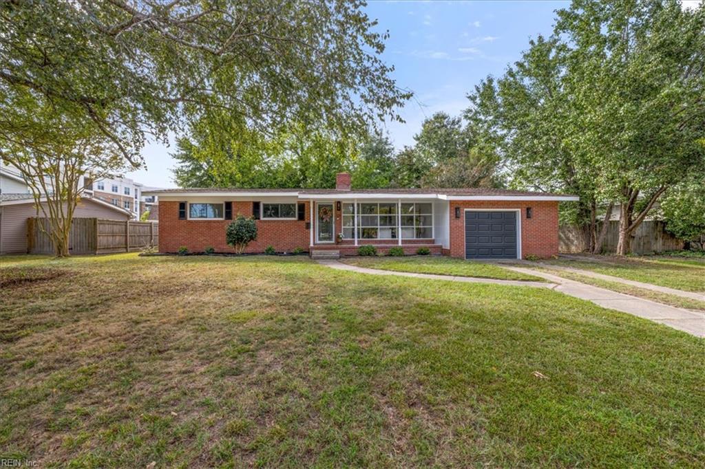 321 Caren Dr Property Photo 2