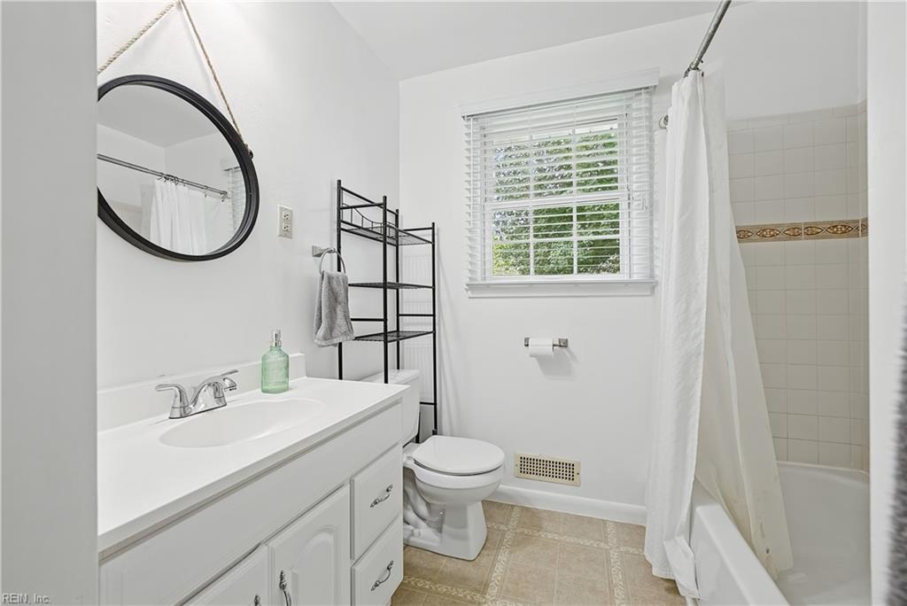 4821 Orleans Dr Property Photo 12