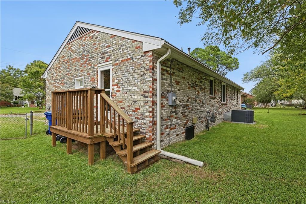 4821 Orleans Dr Property Photo 23