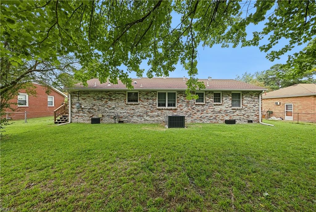 4821 Orleans Dr Property Photo 24