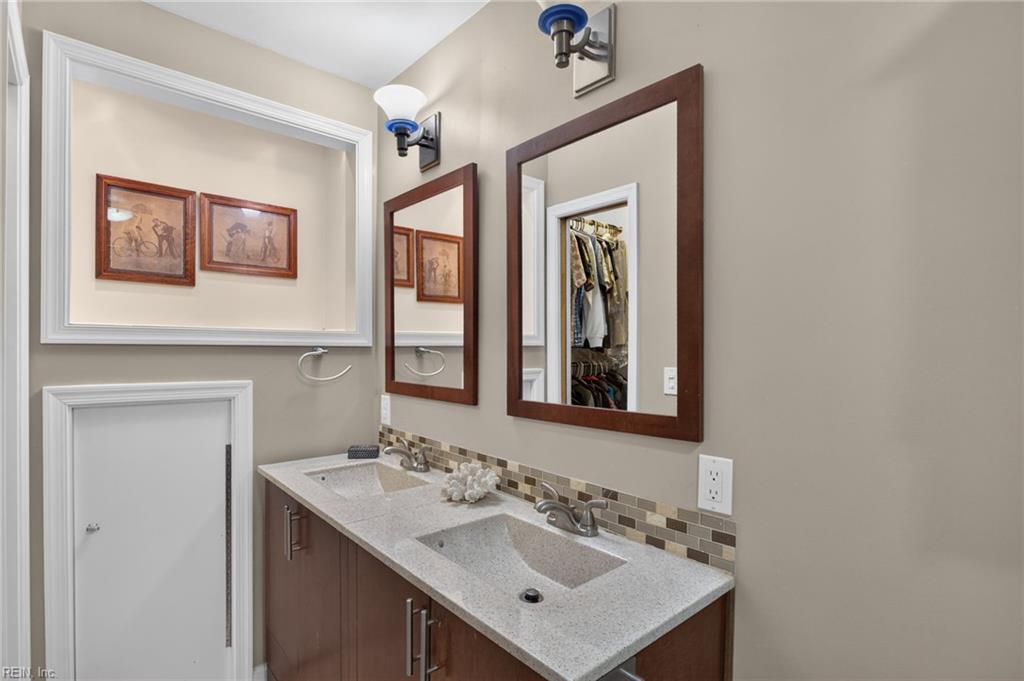 1416 Woodside Ct Property Photo 23
