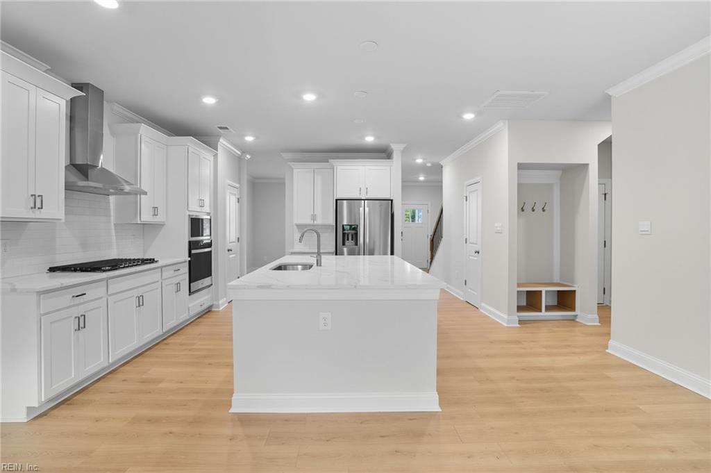 113 Michigan Ave Property Photo 3