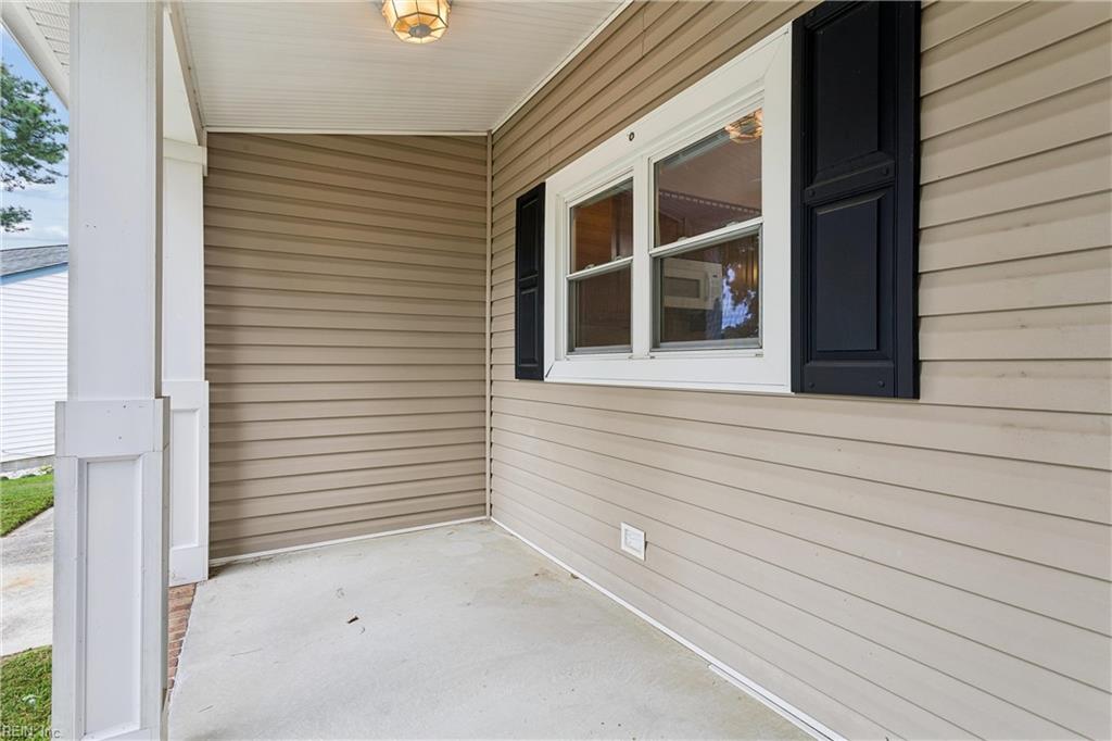 12 Waterview Pt Property Photo 5