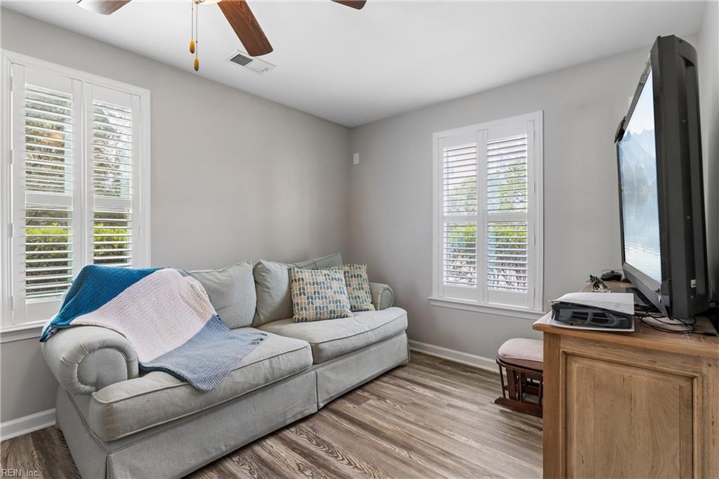 7523 Tealight Way Property Photo 6