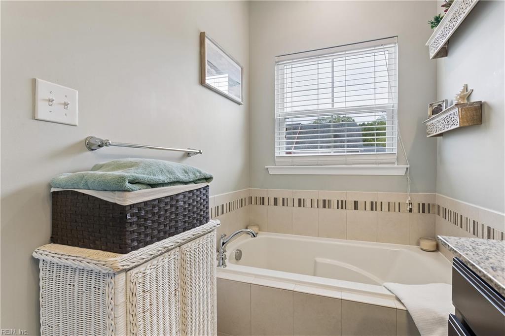 7523 Tealight Way Property Photo 38