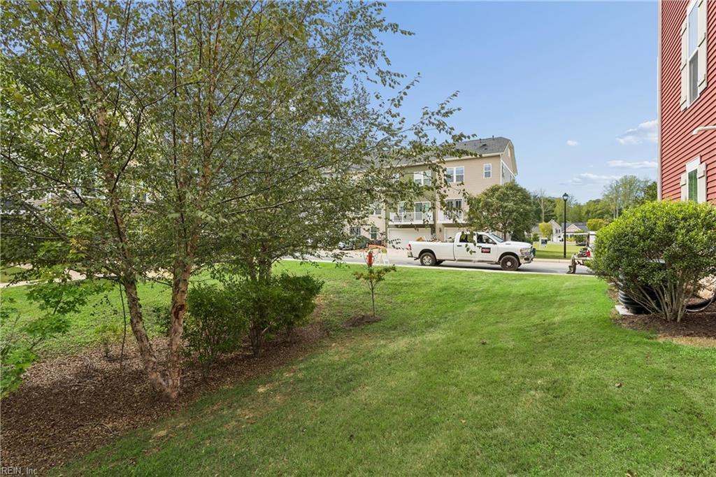 7523 Tealight Way Property Photo 44