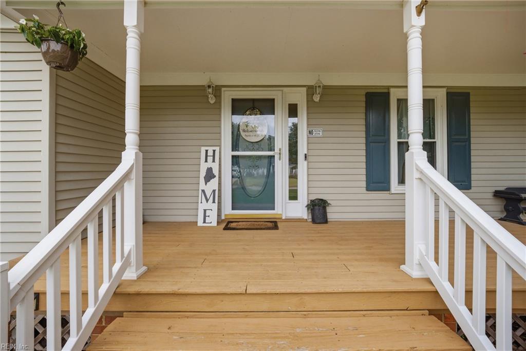 101 Kings Point Dr Property Photo 2