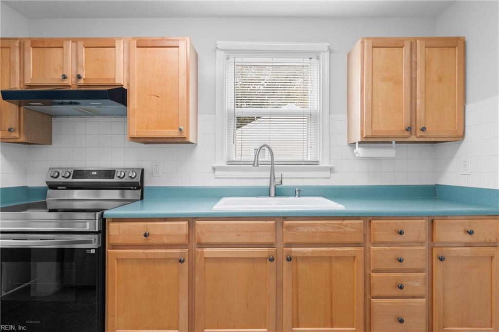 2309 Dominion Ave Property Photo 8