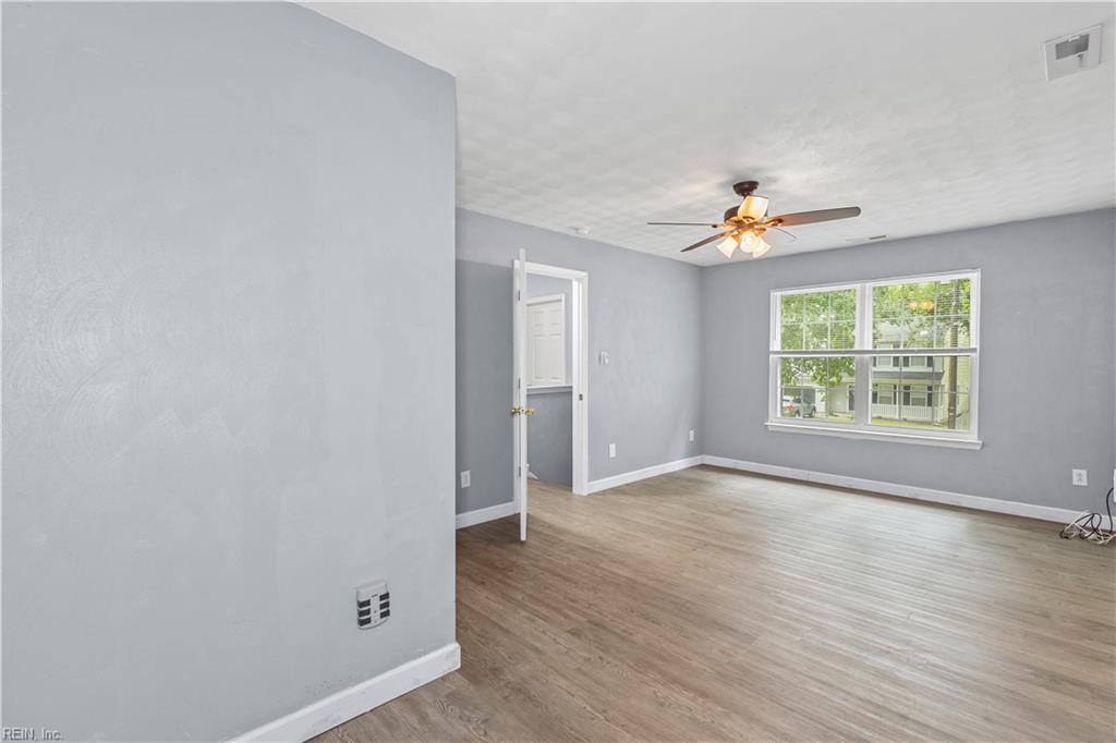320 Frizzell Ave Property Photo 16