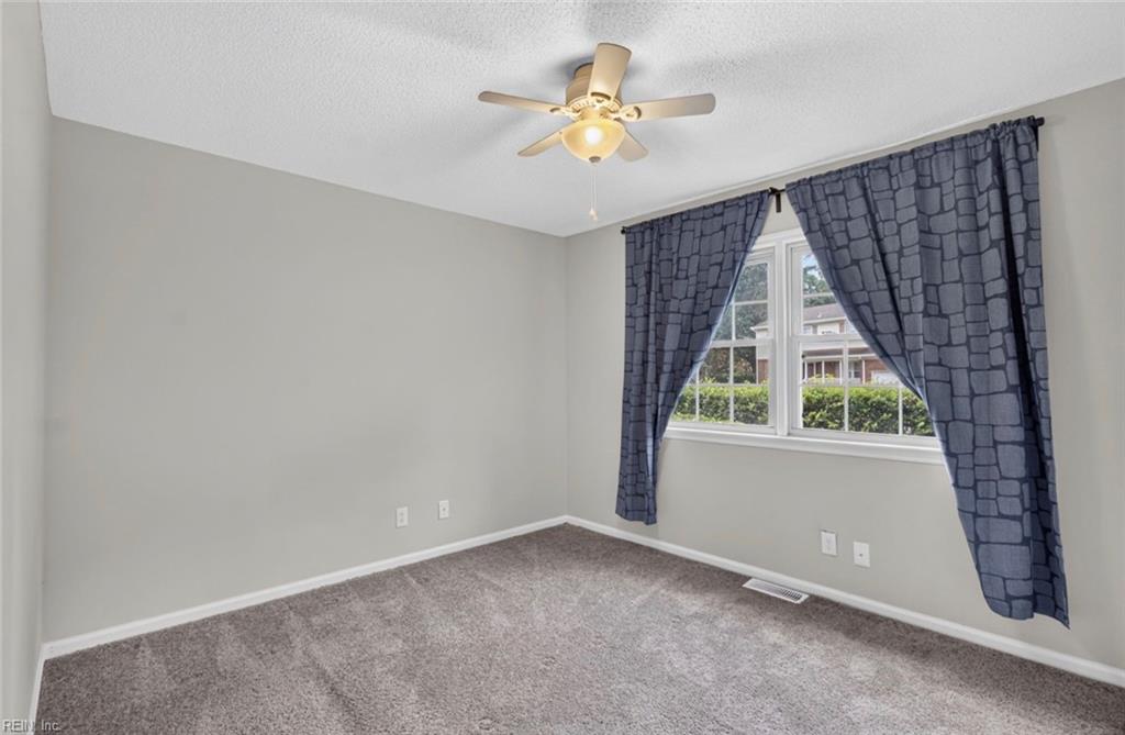 1098 Clear Springs Ln Property Photo 18