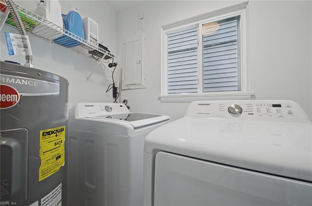 323 Pine Ave Property Photo 14