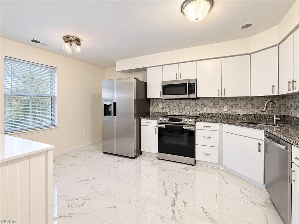 708 Sail Fish Quay Property Photo 6