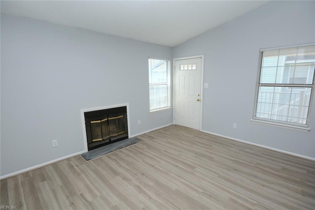 503 Pillar Ct Property Photo 4