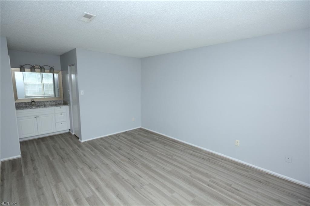 503 Pillar Ct Property Photo 22