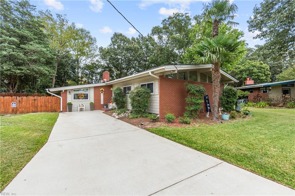 1308 Woodhurst Dr Property Photo 1