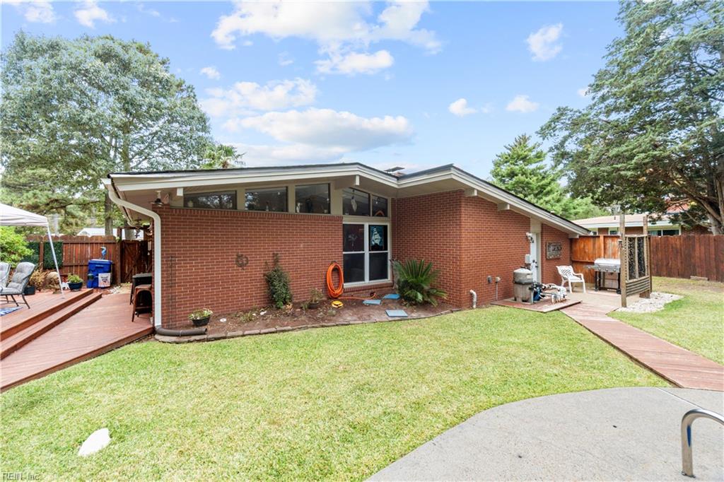 1308 Woodhurst Dr Property Photo 30
