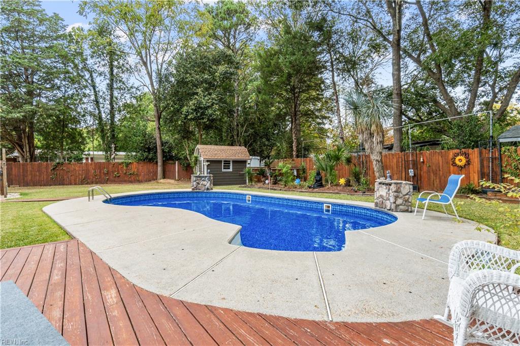 1308 Woodhurst Dr Property Photo 34