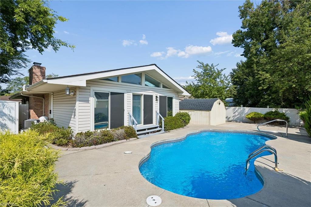 19 Prince James Dr Property Photo 1