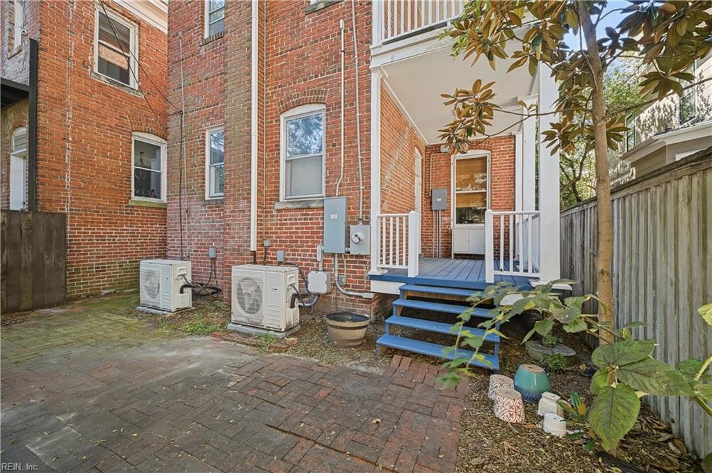 734 Graydon Ave Property Photo 44