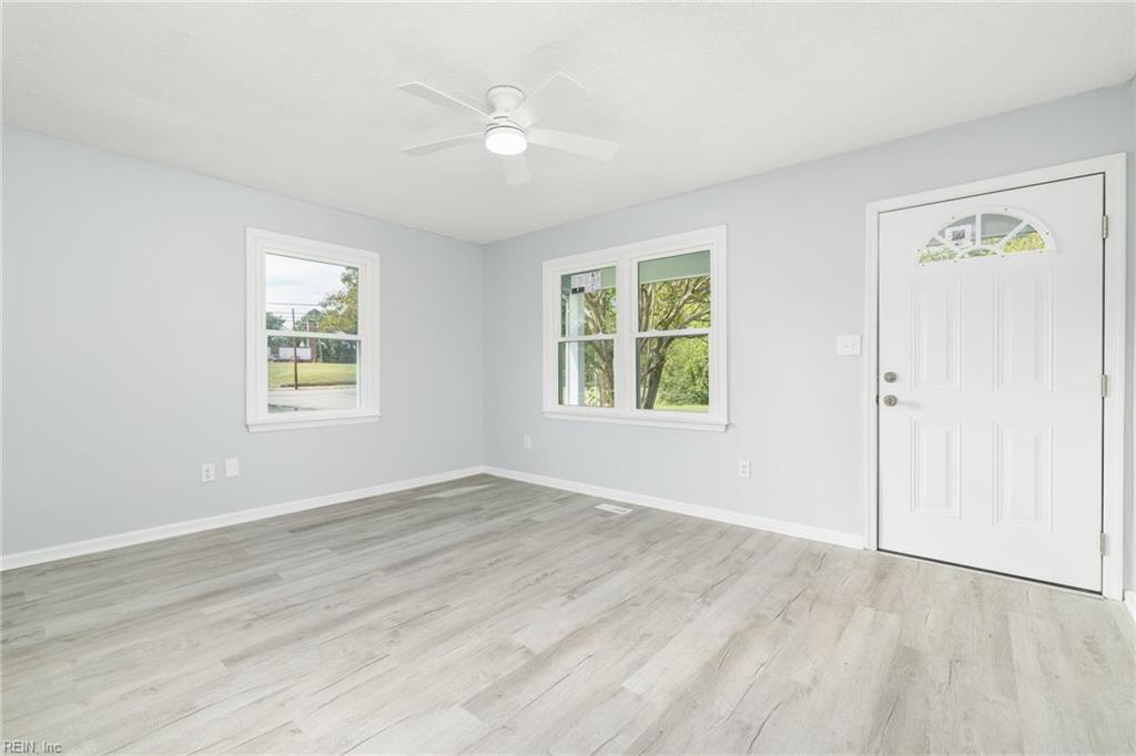 212 Turner St Property Photo 2