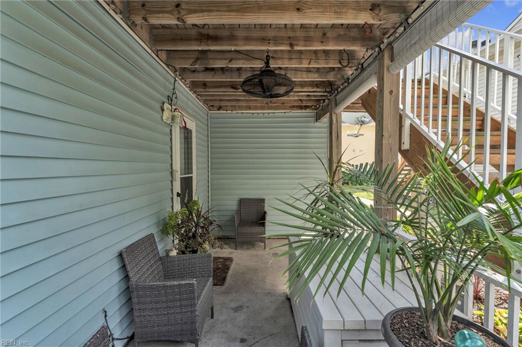 613 Crows Nest Ct Property Photo 8