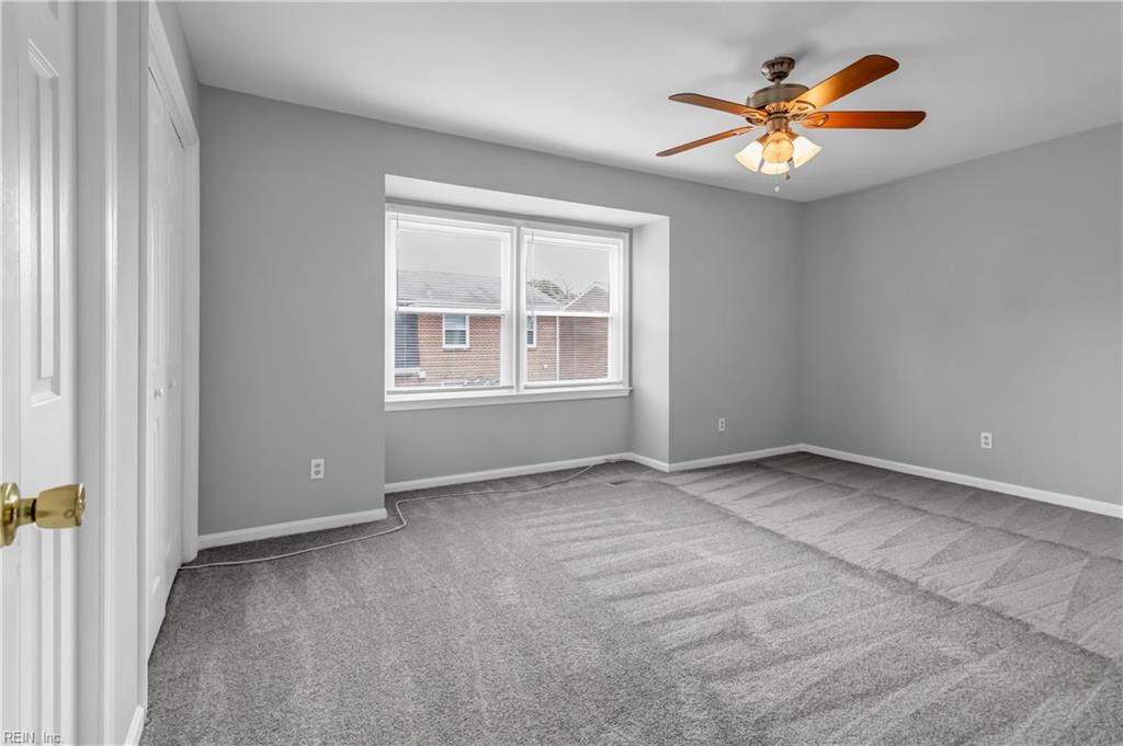 360 Susan Constant Dr Property Photo 2