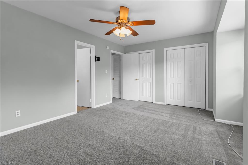 360 Susan Constant Dr Property Photo 3