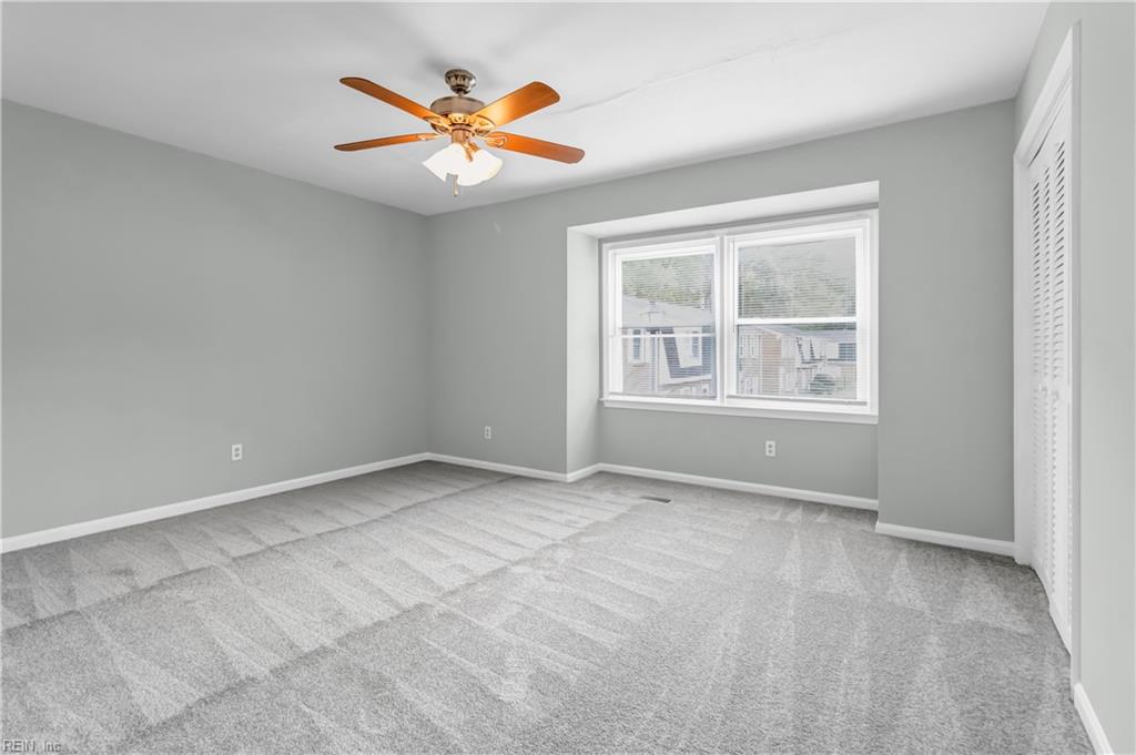 360 Susan Constant Dr Property Photo 6