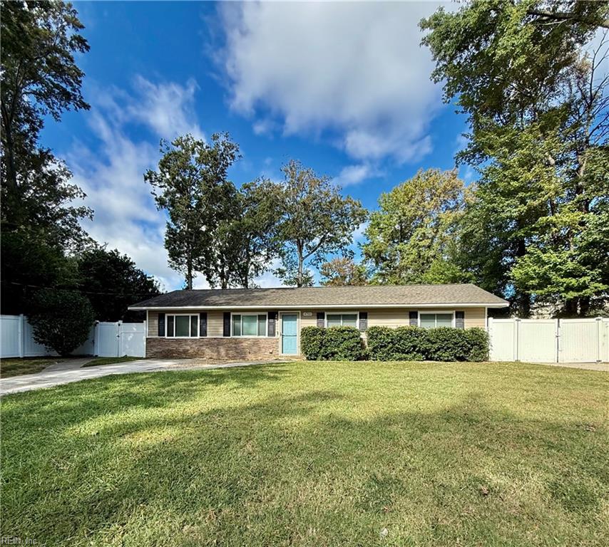 4700 Victory Rd Property Photo 1