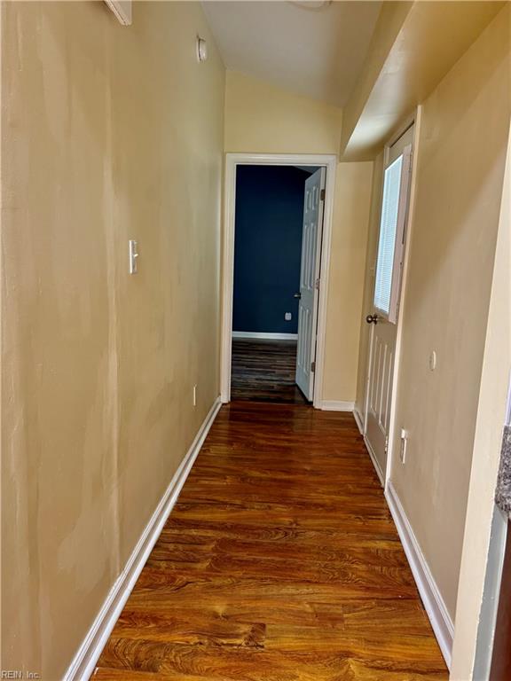 4700 Victory Rd Property Photo 10